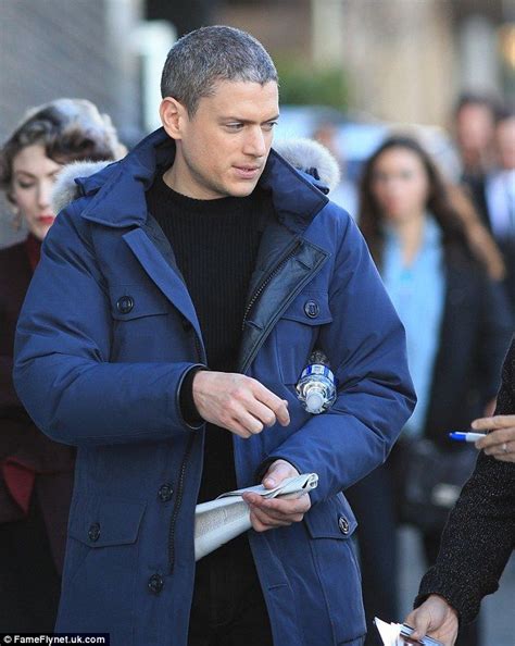 Wentworth Miller Is A Silver Fox As Captain Cold On The