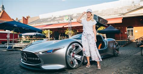 Supercar Blondie Exciting Life Of Woman Who Gets To Drive World S Most