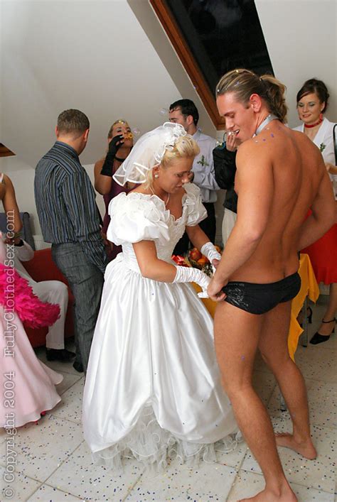 wedding turns in to group sex party pichunter