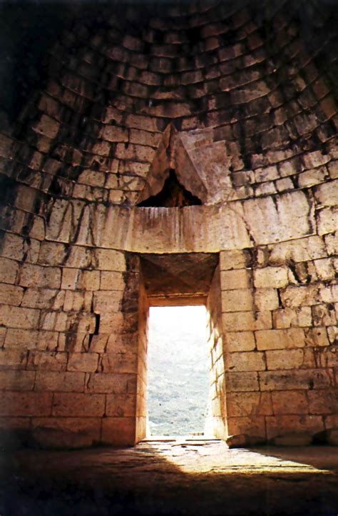 mycenae beehive tomb
