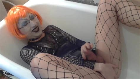 goth sissy jerking sucking and cumming in a bathtub