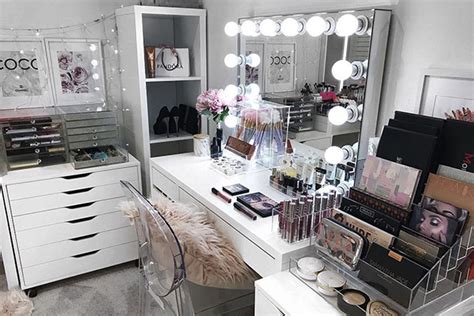 16 Insanely Gorgeous Makeup Dressing Tables And Where To Buy In