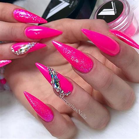 23 Neon Pink Nails And Ideas To Wear All Summer Long