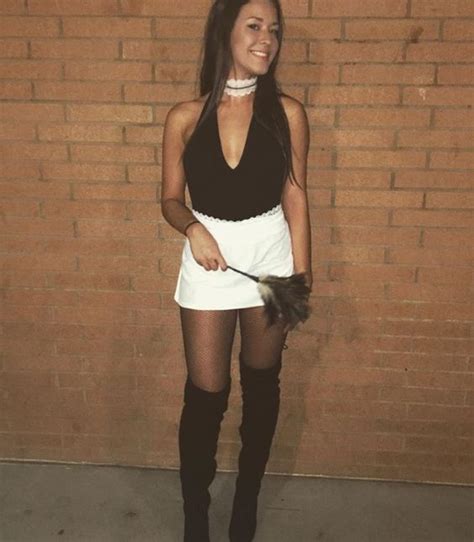 32 easy costumes to copy that are perfect for the college halloween party by sophia lee
