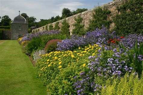 create borders   garden  english garden