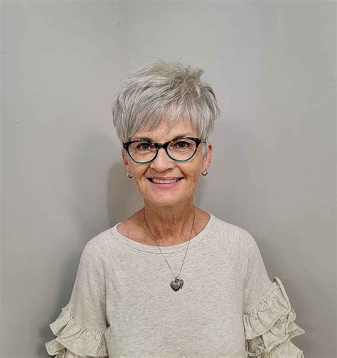 28 Stylish Wash And Wear Haircuts For Women Over 60 Short On Time In