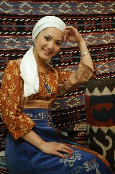 türk turan tengri kızı turkish girl panosundaki pin