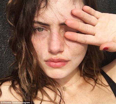 Phoebe Tonkin Adjusts To Australian Summer After Coming
