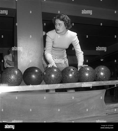 Bowling In The 1950s Actress Brita Ulfberg Pictured When Bowling For