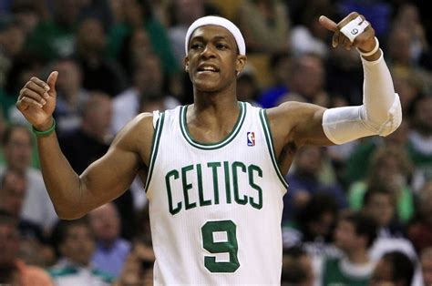 Video Boston Celtics Rajon Rondo Nonchalantly Flips Ball Around His