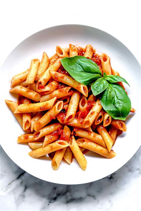 penne pasta  easy marinara foodiecrushcom