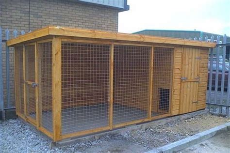 diy outdoor dog kennel  backyard diy dog kennel  perfect   work long hours  dont