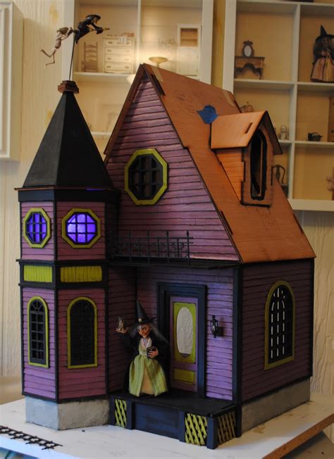 custom dollhouses  liz