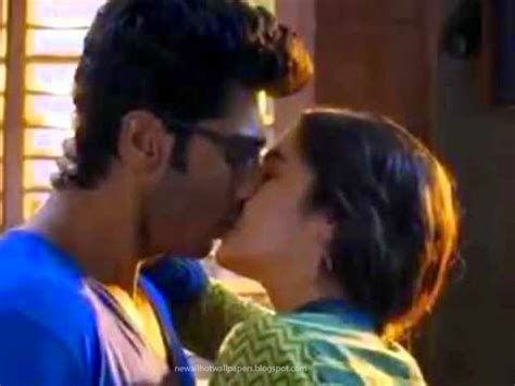 Parineeti Chopra Hot Kiss Images