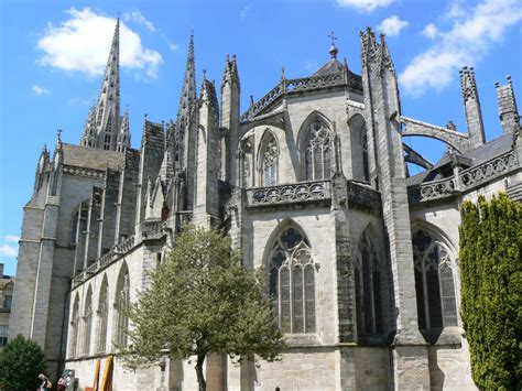 cathedrale saint corentin office de tourisme de quimper cornouaille