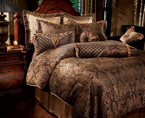 decoration luxury bedrooms  beds