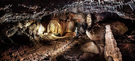 yarrangobilly caves sydney australia official travel