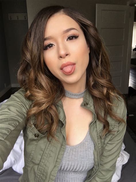 Pokimane ️ On Twitter Lcs Finals Day 1 😊💖 If You See Me