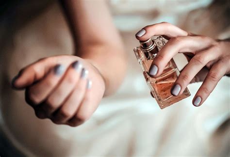 spray perfume  scentsational tips