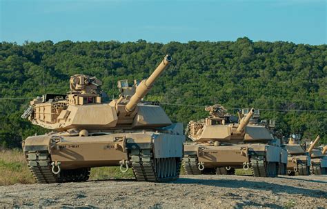 army awards  billion contract  newest  abrams tank variant