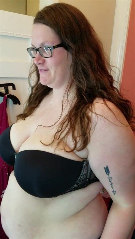 Bbw Huge Tit Wife Trying Out A Strapless Bra Free Porn E2