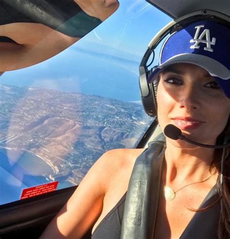 christina pascucci ktla reporter passes out in blue angels jet