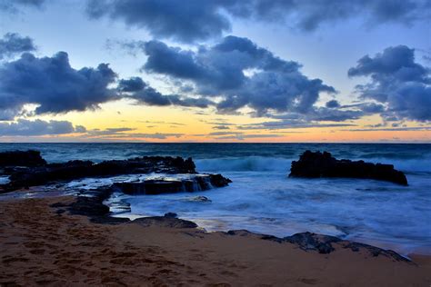 Sandy Beach Sunrise 6 Oahu Hawaii Photograph By Brian Harig