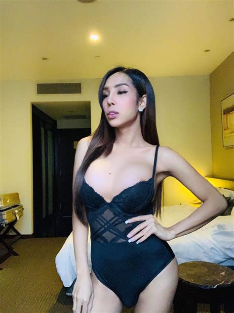 Topshemale Filipino Transsexual Escort In Singapore
