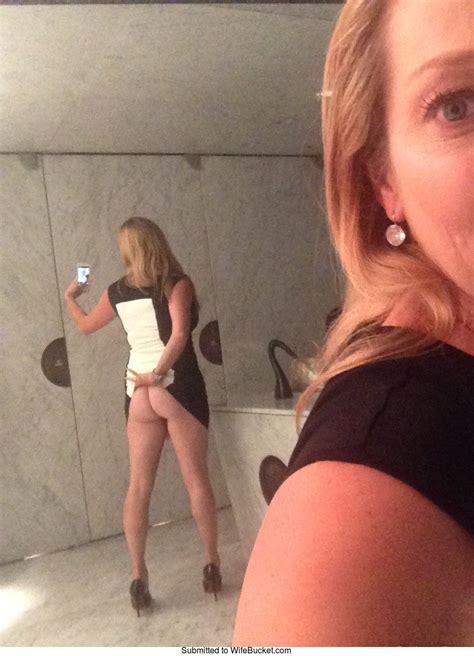 wifebucket nude selfies mirror nudes sexting pics