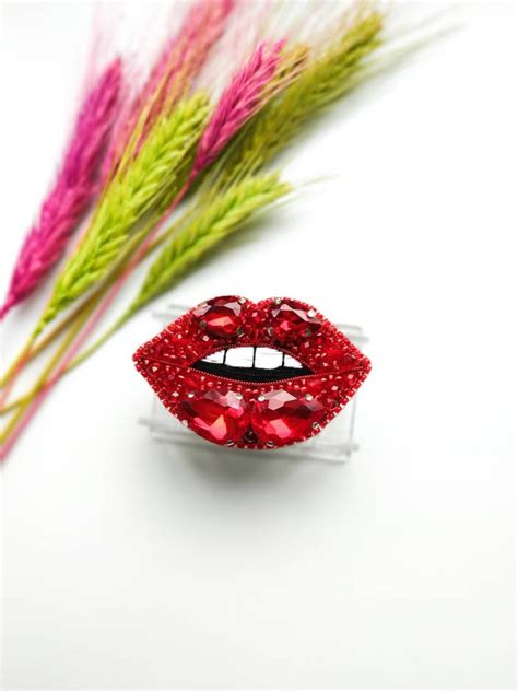unique jewelry beaded lips brooch embroidered handmade pin etsy