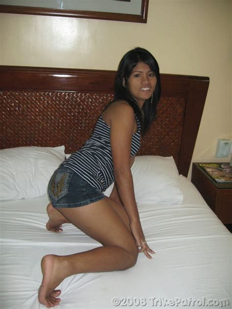 dark skinned filipina picked up fucked by horny tourists pichunter