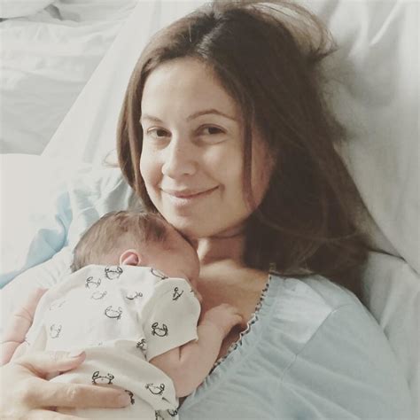 raya abirached becomes a first time mamma at 38 al bawaba