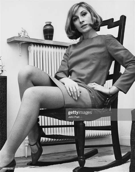 British Actress Ann Lynn At Home November 1966 Photo D Actualité