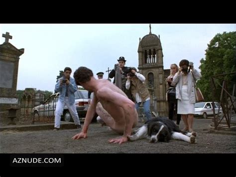 An American Werewolf In Paris Nude Scenes Aznude Men