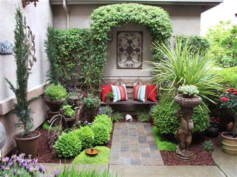 tips  tricks  small courtyard decoration