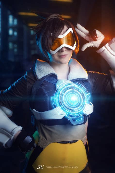 tracer cosplay from overwatch by justicarsirena on deviantart