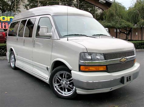 crprice pricelist review  detail pictures chevrolet express