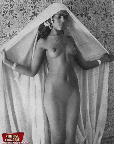 Vintage Ethnic Girls Showing Their Beautiful Sexy Nude