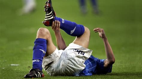 zes op de tien voetballers lopen een blessure op rtl nieuws