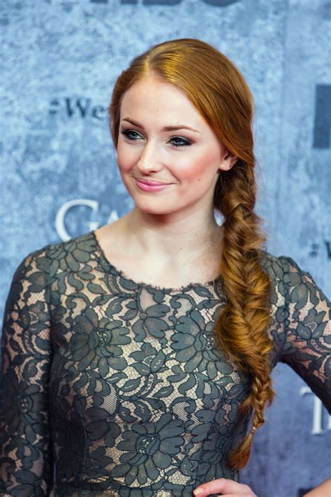 sophie turner actress photo 26 of 1069 pics wallpaper photo 647905 theplace2