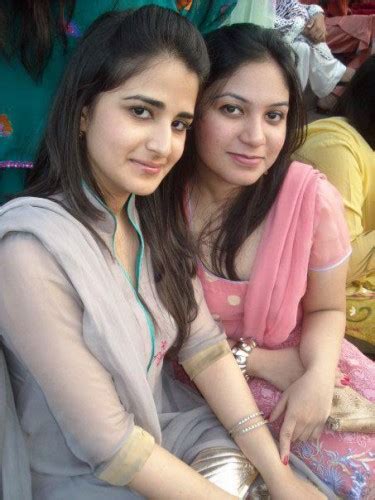 Beautiful Indian And Pakistani Girls Hot Pakistani College Girls Sexy Images