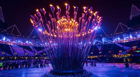 the olimpics cauldron by thomas heatherwick [ii] the strength of