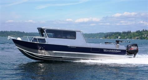 pin  anthony   aluminium boats pilothouse boat