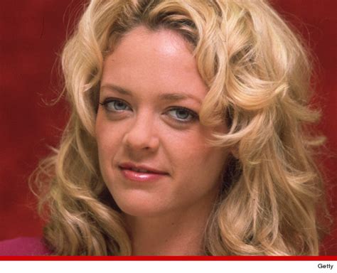 That 70s Show Star Lisa Robin Kelly Files For Divorce After Explosive