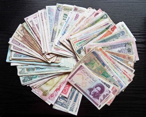 world paper bills worldwide paper money banknotes paper money attract money bank notes