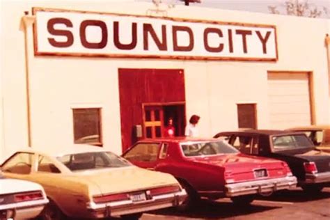 dave grohls sound city documentary  hit theaters  jan
