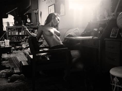australian actress caitlin stasey nude in instagram july 2016