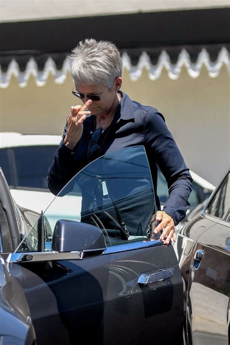 Jamie Lee Curtis Out And About In Brentwood 05 20 2017
