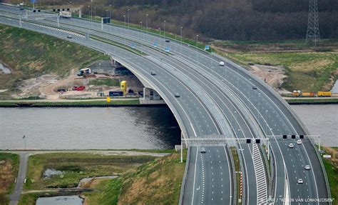 de snelweg wordt ook weer drukker tijdens de ochtendspits nieuwsnl