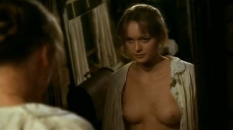 Nude Video Celebs Violetta Davydovskaya Nude V Sozvezdiy Byka 2003